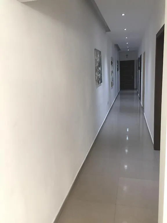 ** Guest house Malta Rent Rooms Gzira Malta